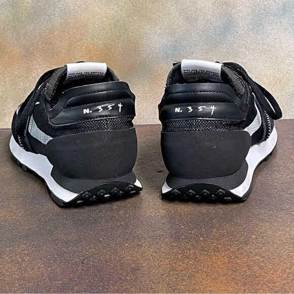 Nike DBreak-Type CJ1156-003 Men's Black & White Waffle Bottom Sneakers Size 8M - Picture 8 of 16